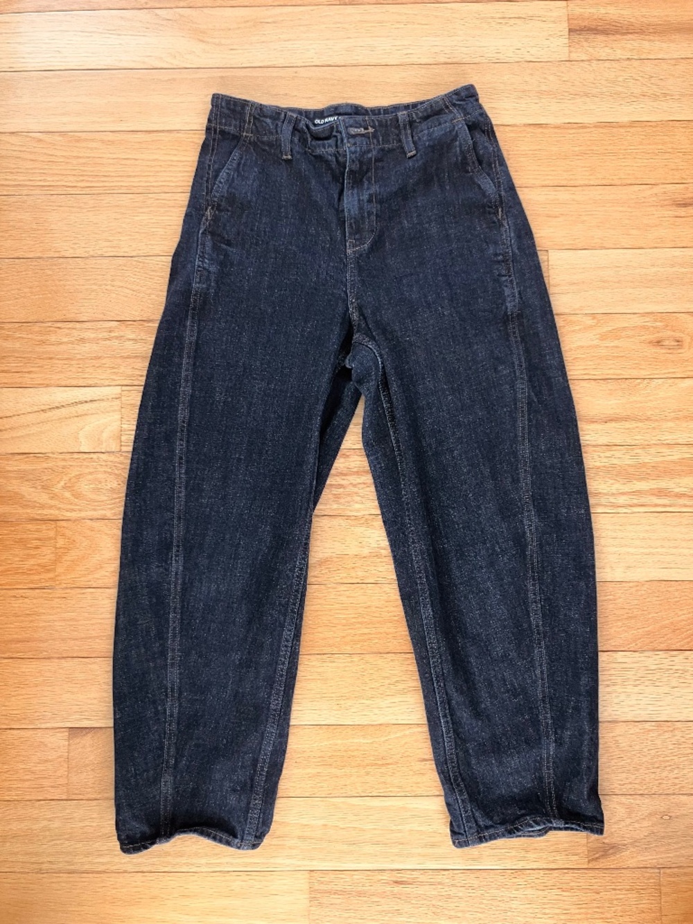 Old Navy High-Waisted Barrel Ankle Jeans Size 4